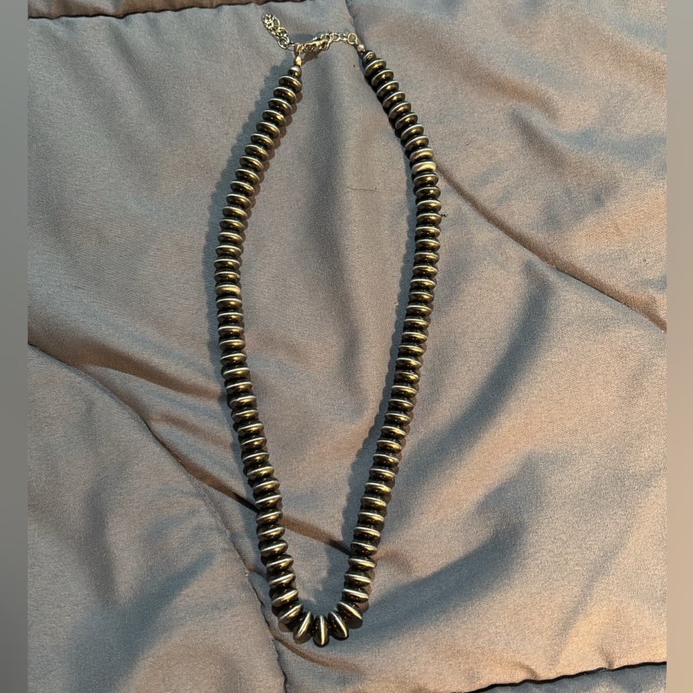 SHEIN Black and Gray Necklace with Elegant Design